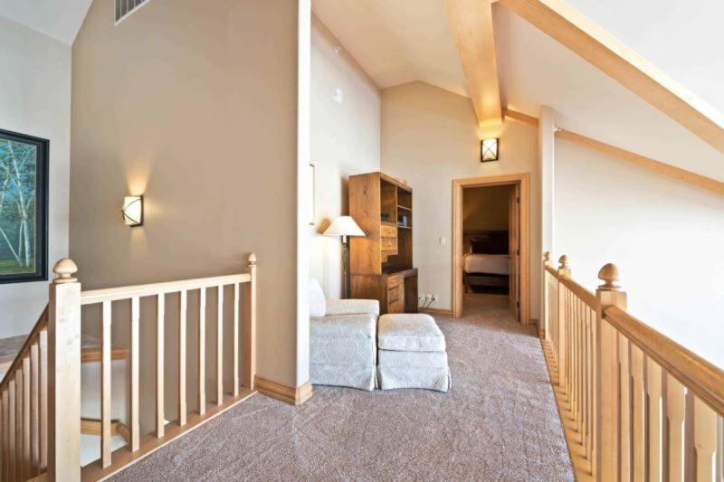 Апартаменти Oxford Court 403 By East West Hospitality Бівер-Крік Екстер'єр фото